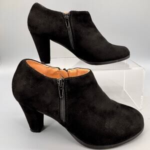 Journee Collection Sanzi Women’s Ankle Boots Black Size 5.5W